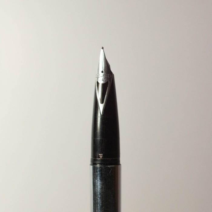 

(1970s) Sheaffer Quasi Imperial Triumph 506 Fountain Pen Original