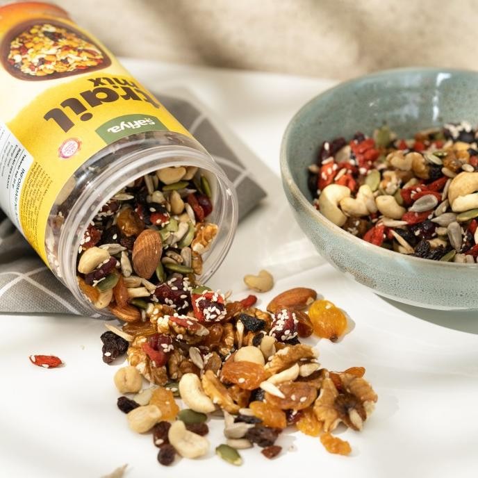 

READY STOCK SAFIYA TRAIL MIX 600 GR JAR WITH ALMOND RAISINS ROASTED PREMIUM !!!!!