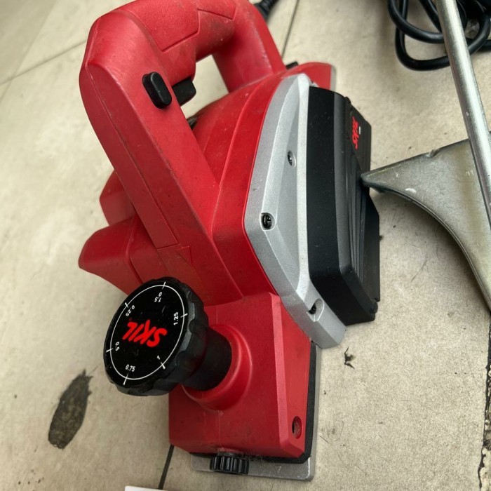 OBRAL CUCI GUDANG MESIN SERUT KAYU/ SUGU / PLANER SKIL EU US TANPA DUS