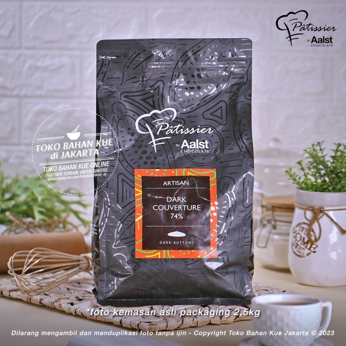 

Patissier Chocolate 74% DARK Couverture 1kg Cokelat Coin Coklat