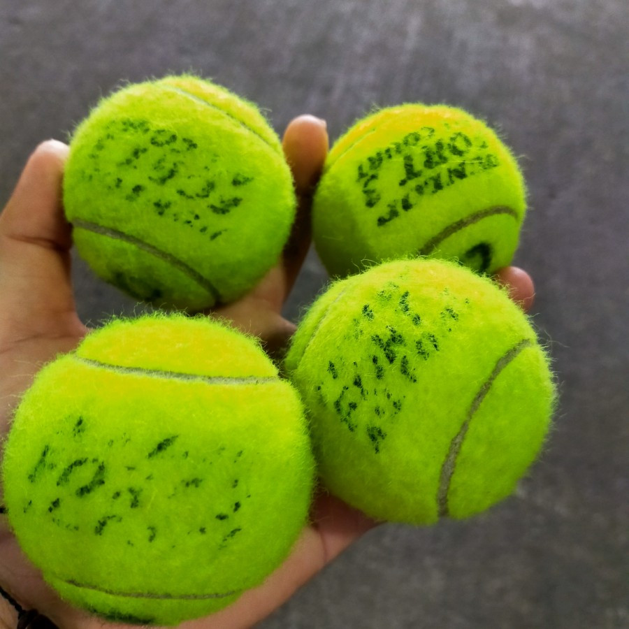 Promo  Bola Kasti Atau Bola Tenis Lapangan Bekas Grosir Murah ( Bukan Baru )