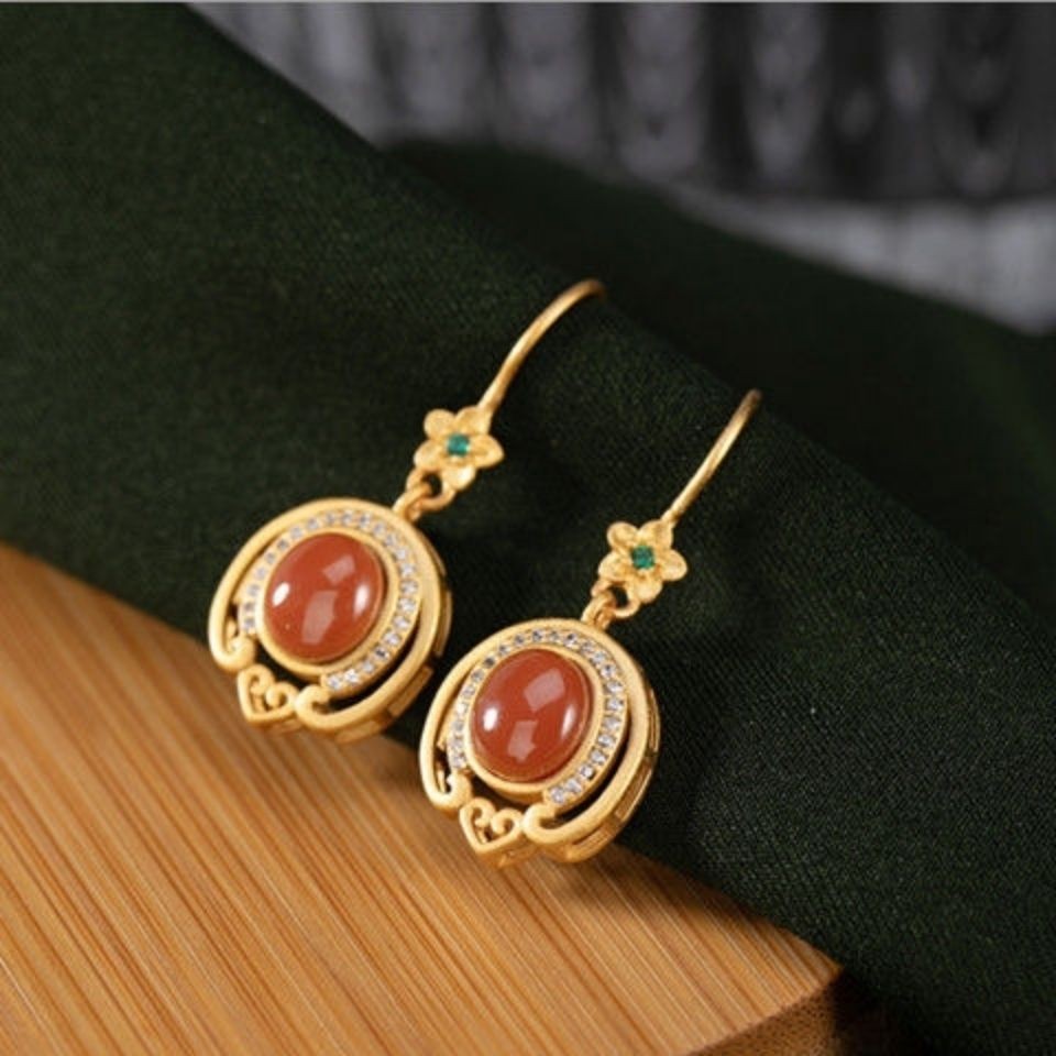Anting-Anting Bunga Plum Merah Selatan Anting-Anting Batu Akik Tertanam Berlian Berlapis Emas Perak 