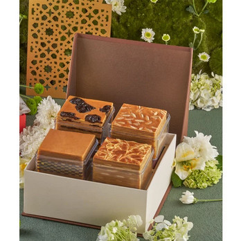 

KARTIKA SARI BANDUNG HAMPERS Lapis Legit Mix Lebaran RAMADAN EID 2023