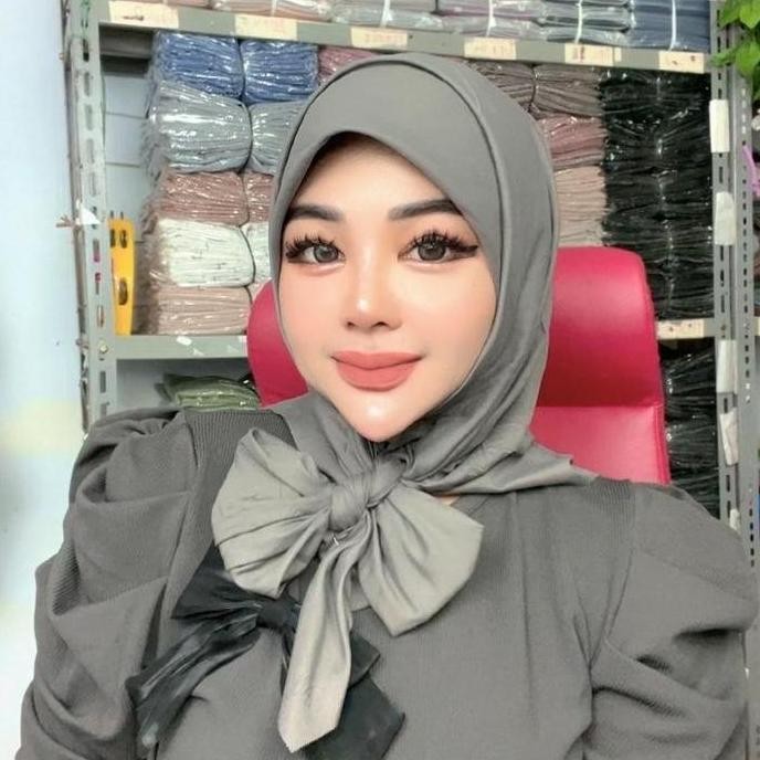 Spesial Hijab Segi Empat Polos Umama Logo Um Swarovski Premium - Muslim - Square