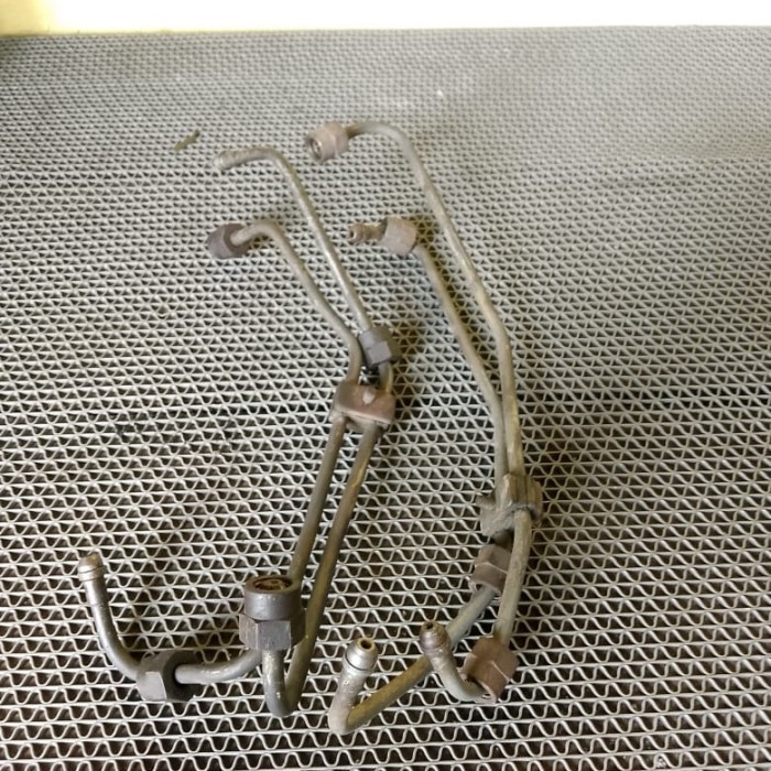 selang pipa bospom injector panther 2500 cc original