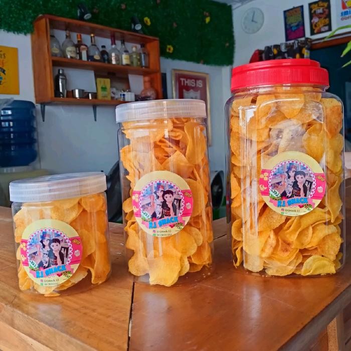 

Ready Stock Keripik Kentang Original Premium Crunchy Crispy Kemasan Toples Jumbo 320Gr Camilan