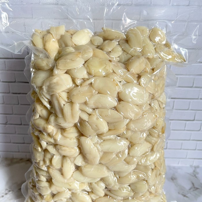 

Promo Kacang Kenari 1 Kg (Mentah) Packing Aman