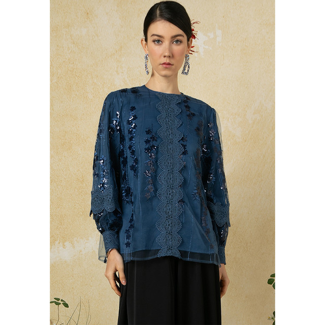 Zalia Batari Lace Sequin Top Wanita