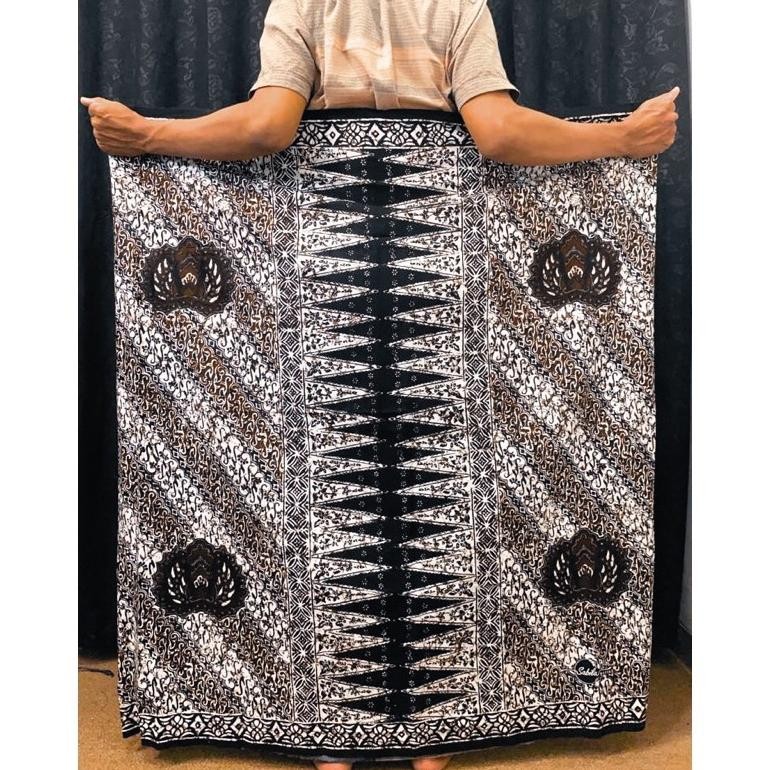 Promo Lebaran (Bisa Cod) Sarung Gus Iqdam | Sarung Batik Pekalongan | Sarung Batik Sogan |  Sarung B