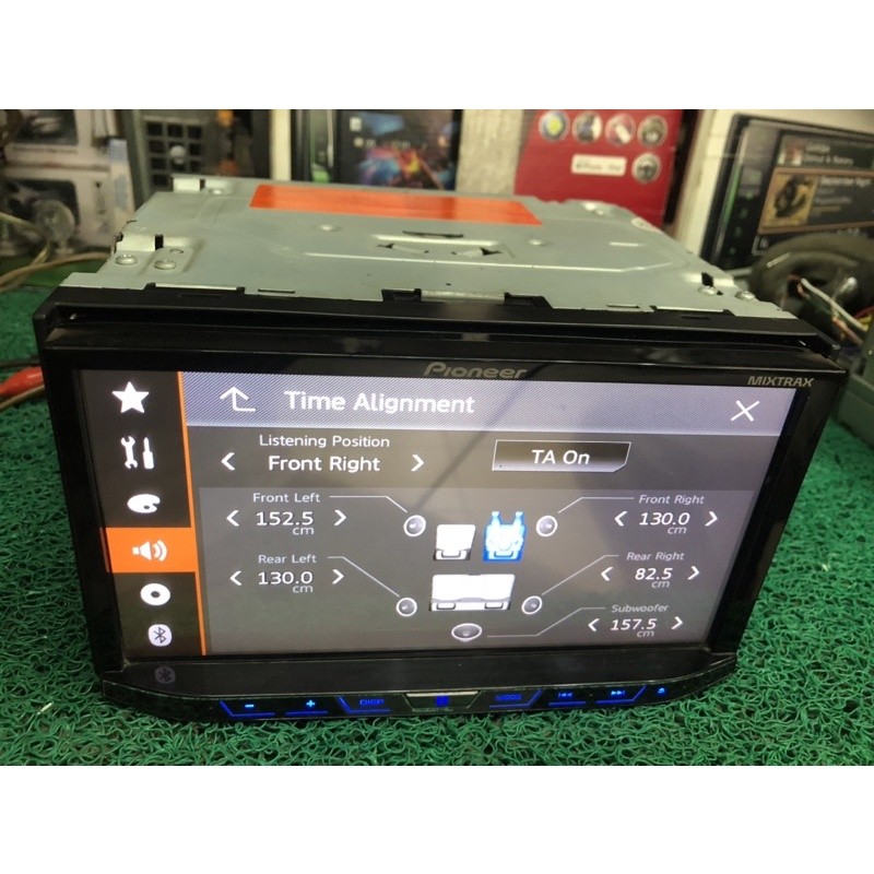Headunit pioneer Avh X5850BT built in processor time aligment