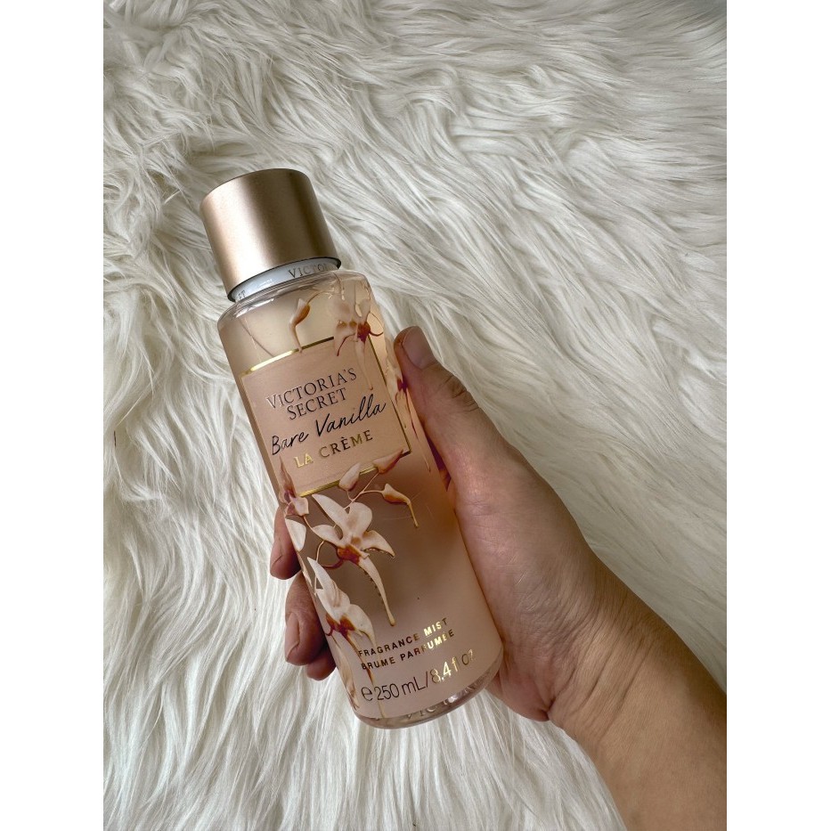 

HAMPERS ULTAH KADO ULANG TAHUN WANITA ANNIVERSARY KADO WISUDA UT046