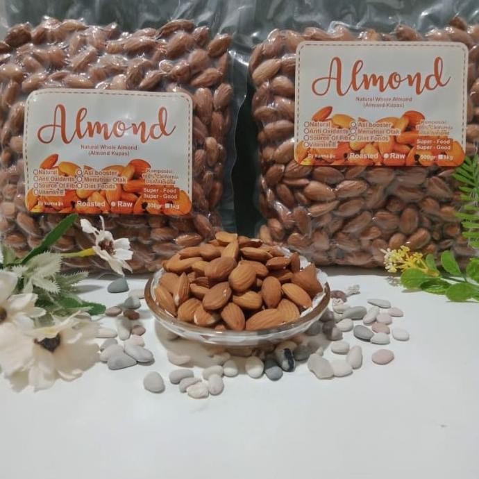 

Kacang Almond Kupas panggang original 500gr Berkualitas