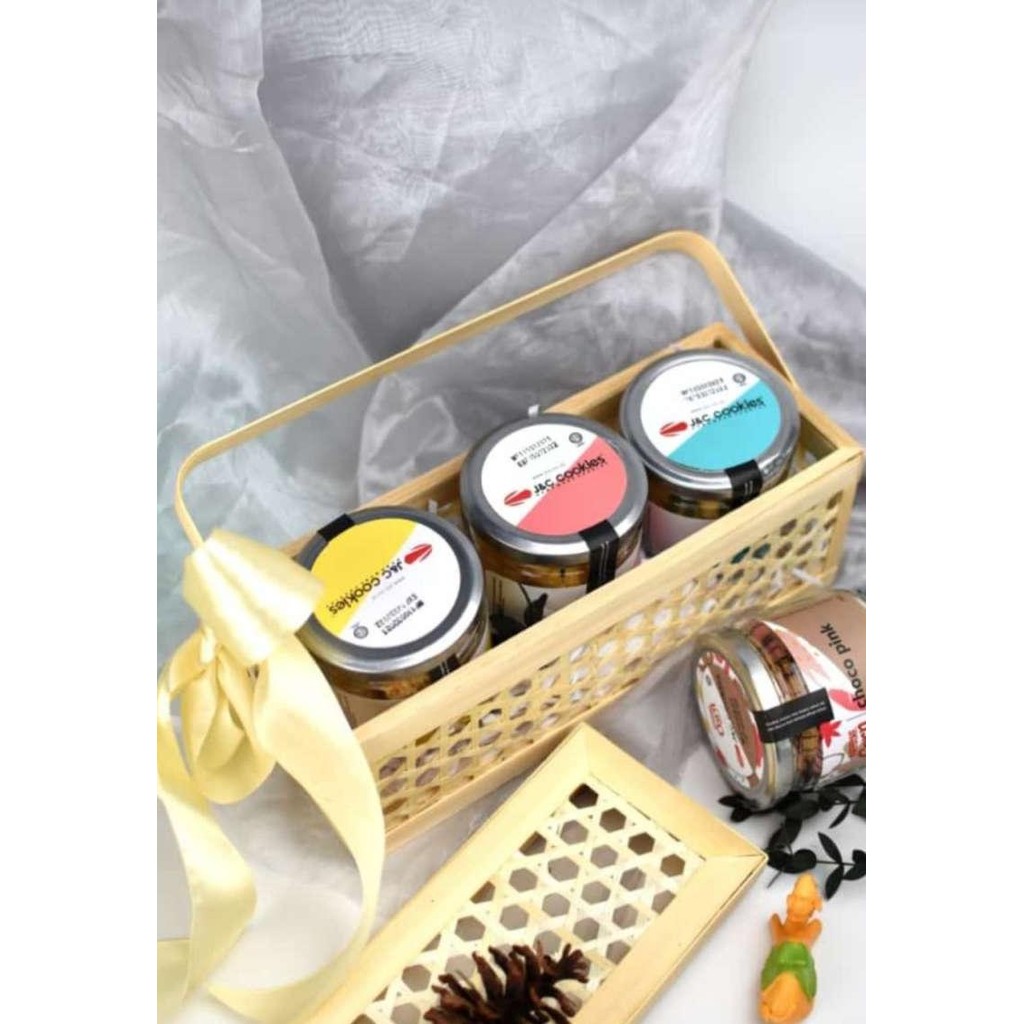 Hampers Paket Kue Kering Lebaran JNC J &C Cookies