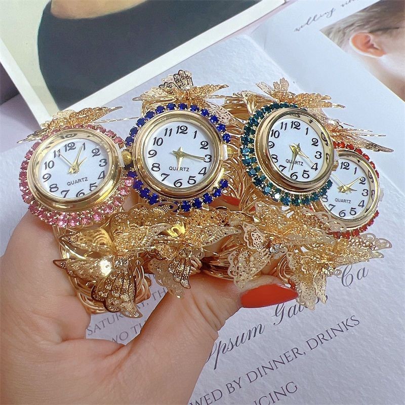 Butterfly Fashion Women's Watch Elegant Retro Quartz Watch