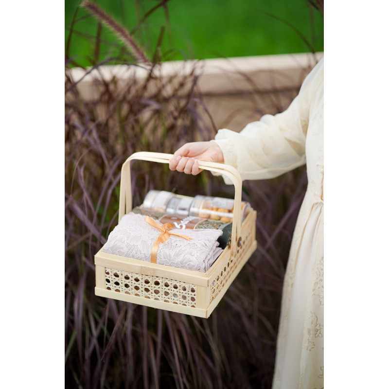 

TERBARU Hikeen Bingkisan Lebaran Idul Fitri Hampers Eid 2025 hampers estetik bingkisan mewah premium