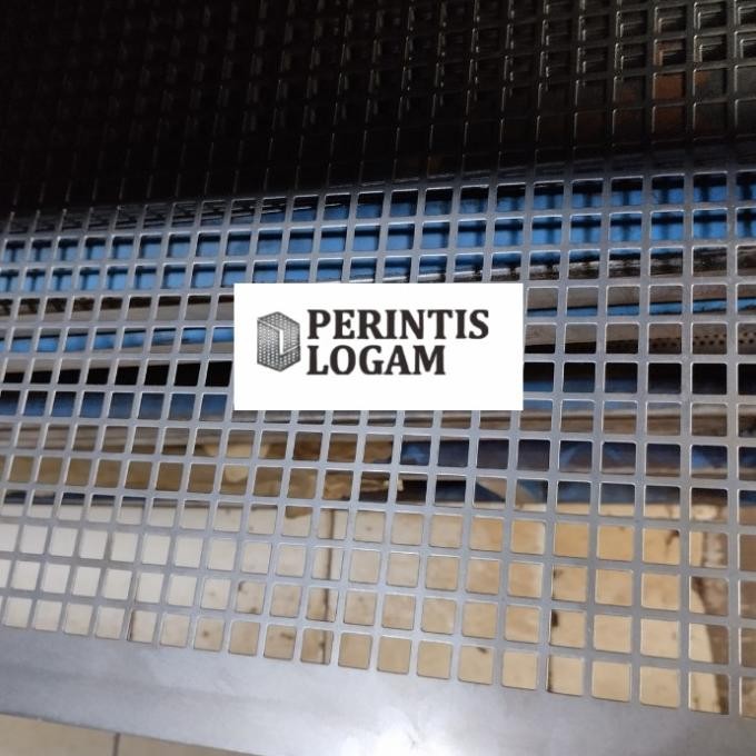 PLAT LUBANG KOTAK 10x10 Besi Perforated 0.8 mm 1.2 x 2.4 M