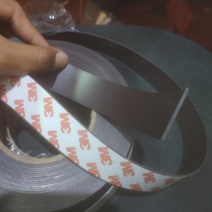 

Ready magnet strip 3m-magnet tape isolasi strip 1inc x10mtr