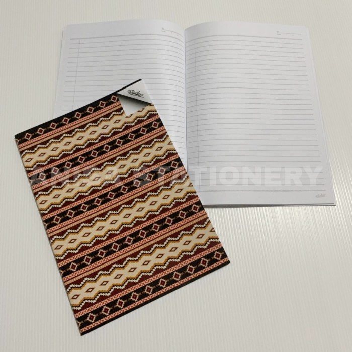 

SALE BUKU TULIS BOXY VOS B5 TRIBAL ISI 10 KODE 791