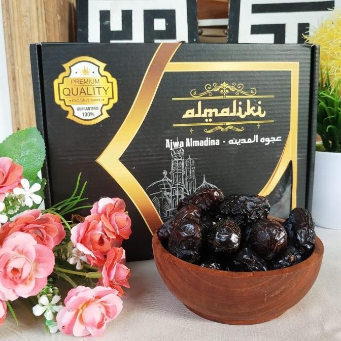 

Kurma Ajwa/Kurma Nabi Madinah 1Kg Premium Original Dan Terpercaya
