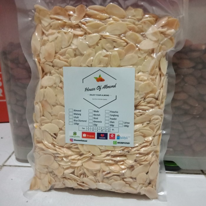 

Kacang Almond Slice Panggang (Roasted/Oven) 1Kg