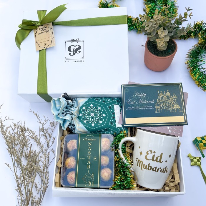 

New! Hampers Idul Fitri / Hampers Lebaran / Kue Nastar / Sajadah Travel - MugSajadah Putih Idul Fitri