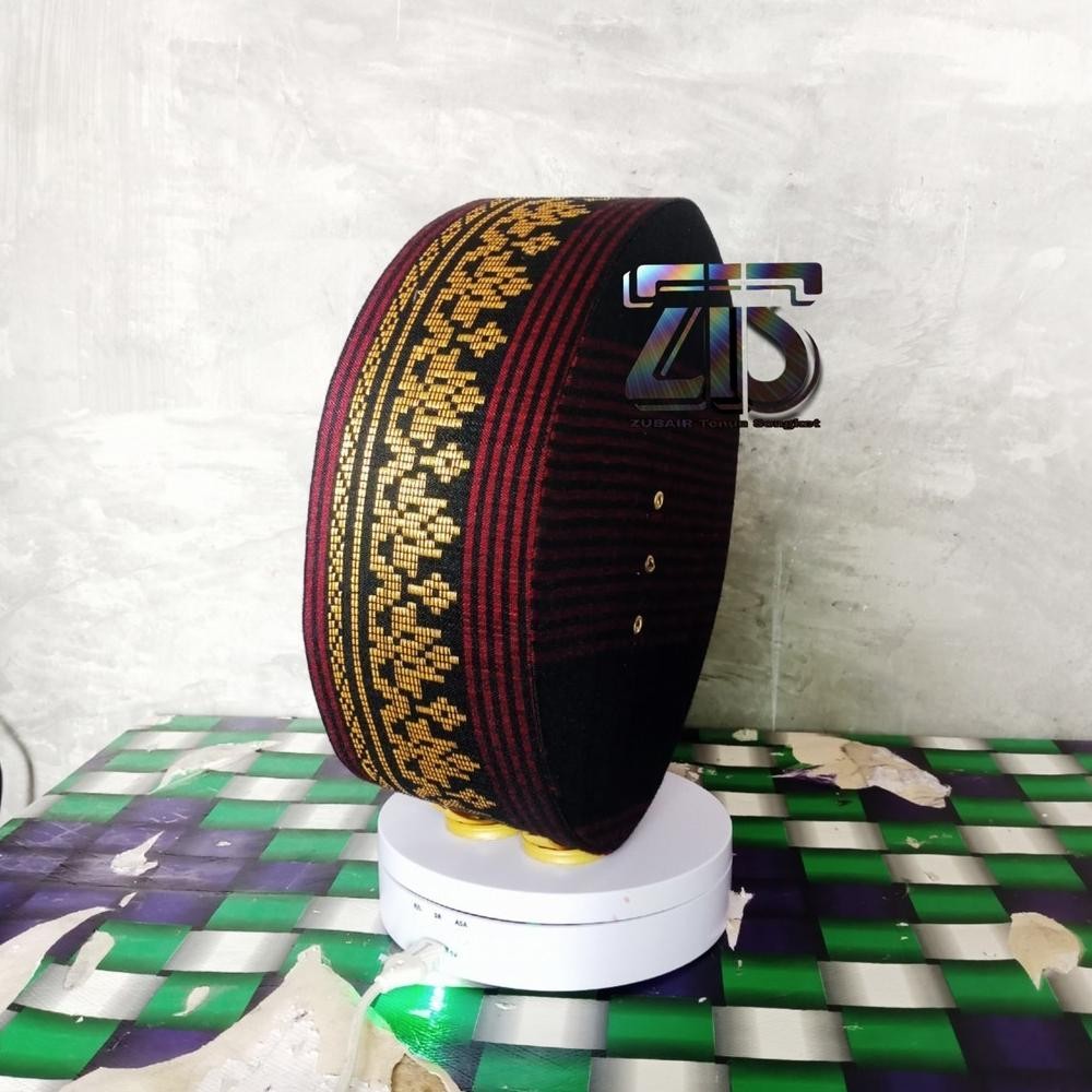 PECI TENUN SONGKET MOTIF CEREK / RATA BELANG MERAH EMAS SONGKOK DEWASA DAN ANAK KOPIAH MEDAN BERKUAL