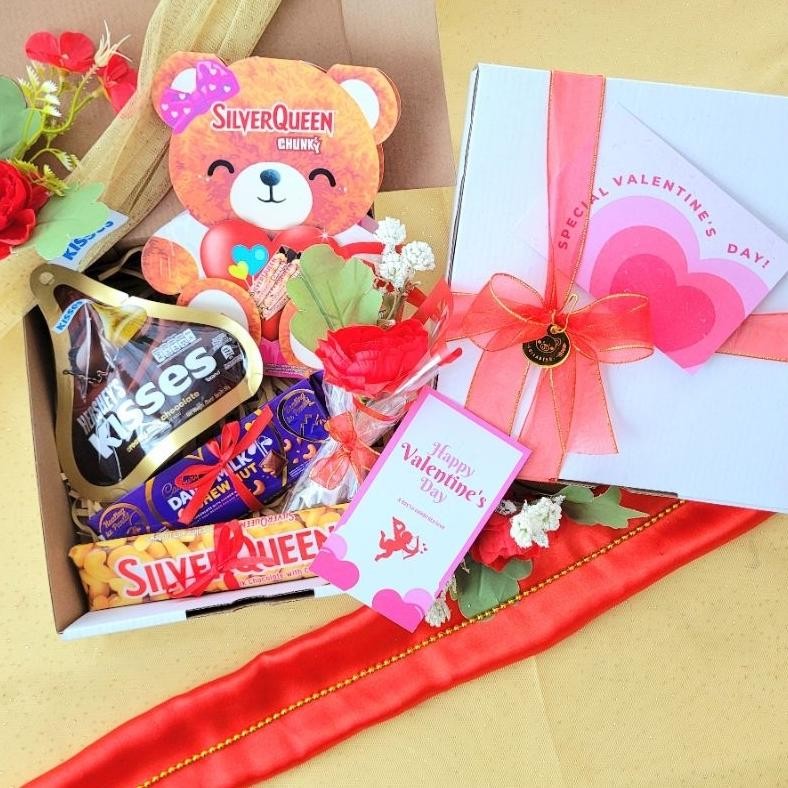 

PROMO HAMPERS VALENTINE|KADO ULANG TAHUN CEWEK COWOK | WISUDA | ULTAH | HAMPERS COKLAT TT60