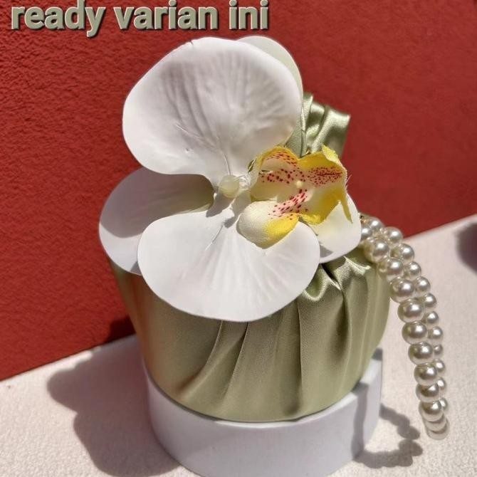 

Limited Kotak Hampers Lebaran Toples Kue Kering Idul Fitri Goodie Natal Imlek Terlaris Lebaran