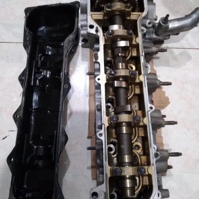 Cylinder Head Deksel Kop Kijang Efi 2.0Cc Bensin Larissss