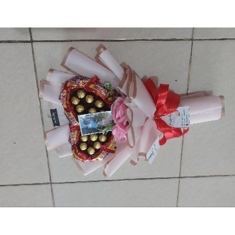

SPECIAL BUKET COKLAT LOVE / HAMPERS ULTA / HADIAH VALENTINE ew-45