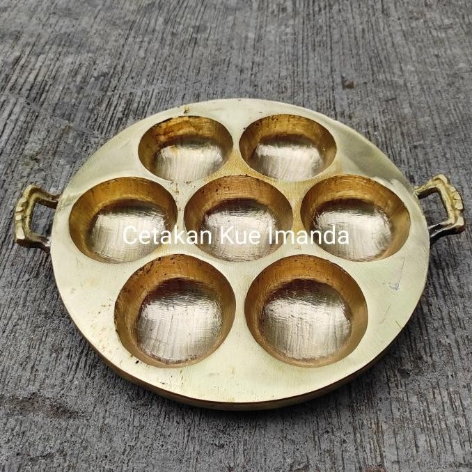 Cetakan Kue Bikang Atau Carabikang Kuningan