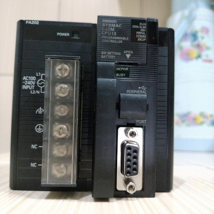 PLC Omron CJ2m