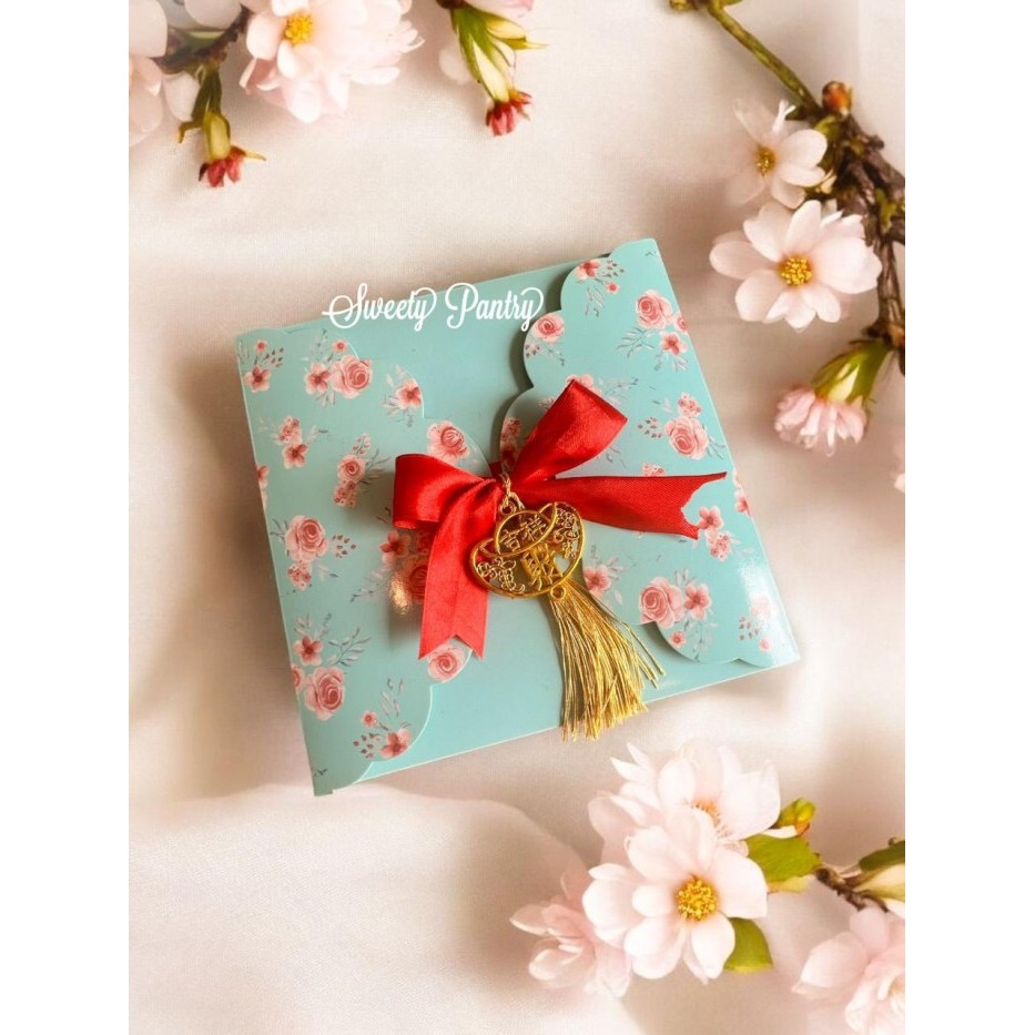

Yihua - Box Dus Packaging Hampers Imlek Kemasan Kotak Cny Uk 20X20X6 Cm