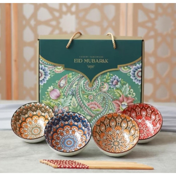 

New! HAMPERS PARCEL LEBARAN IDUL FITRI MANGKOK KERAMIK ISI 4 - e Lebaran