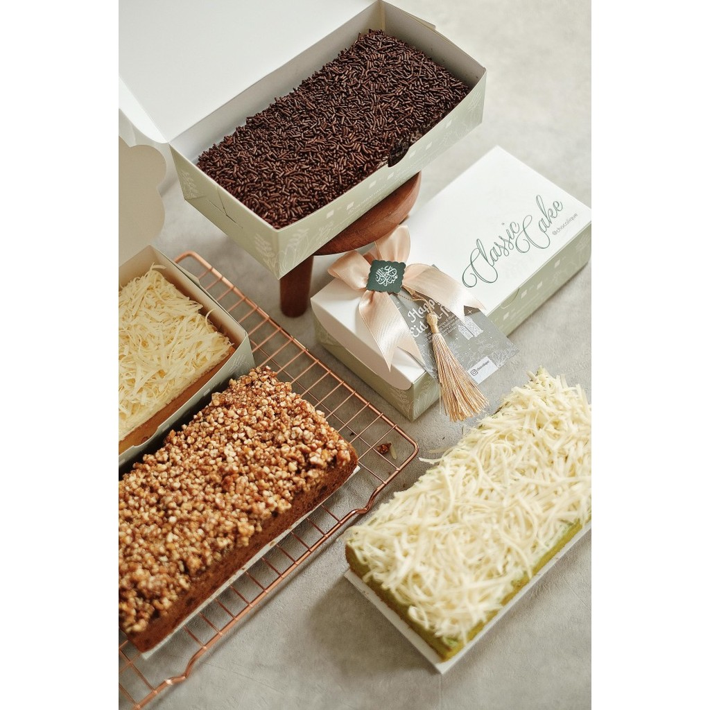 

CLASSIC CAKE HAMPERS / BOLU JADUL / LAPIS SURABAYA