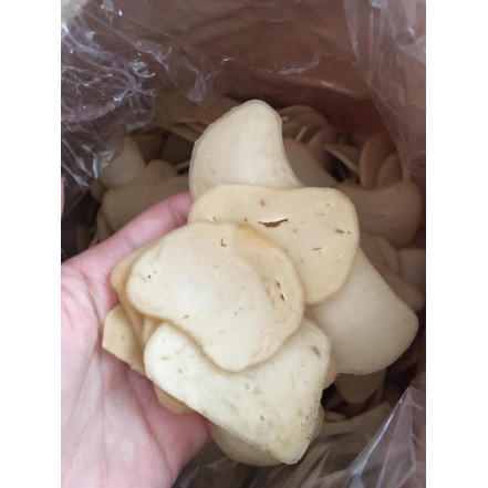

KERUPUK IKAN CAP UNGGUL 1KG MODEL BULAT / KRUPUK IKAN PANGGUL MODEL BU