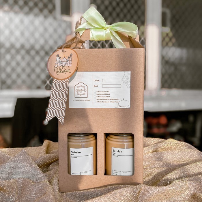

HAMPERS SETELAN LEBARAN KOPI