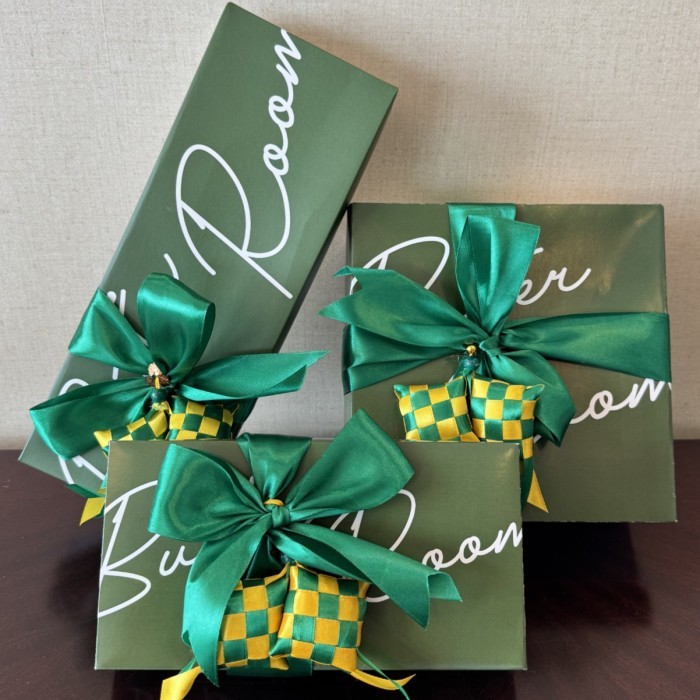 

BUTTER CAKE HAMPER LEBARAN