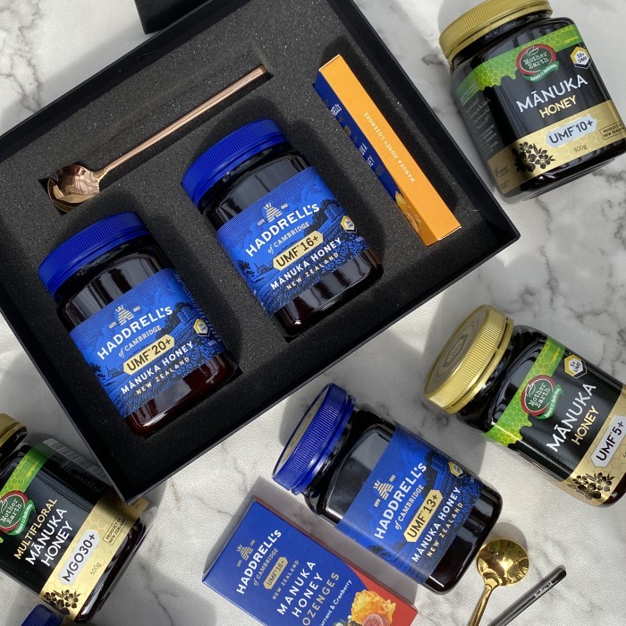 

HAMPER BOX HAMPERS MADU MANUKA HONEY HARDBOX