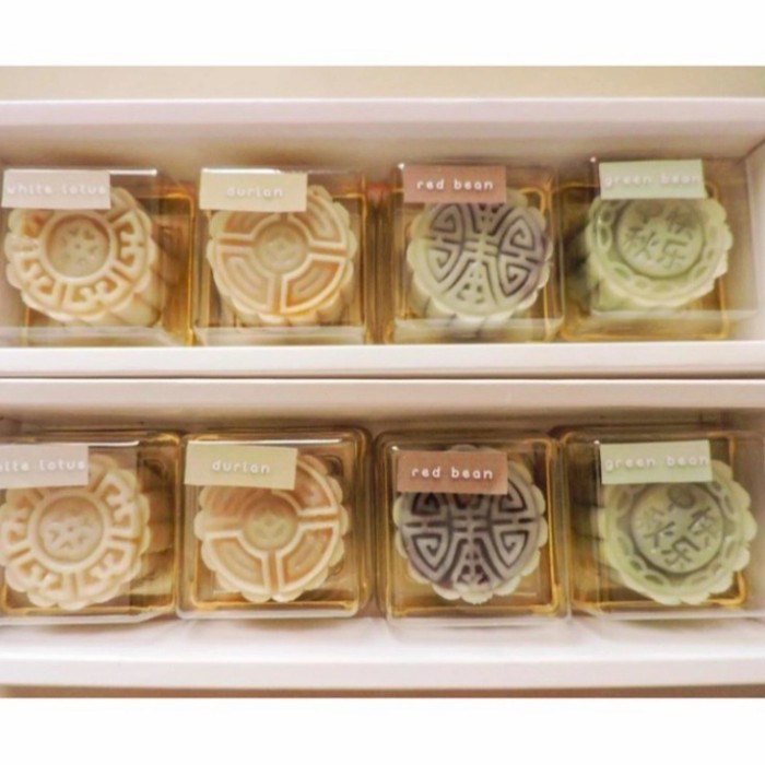 

HAMPERS SNOWSKIN MOONCAKE DIAMETER 5CM EACH (4PCS/SET)