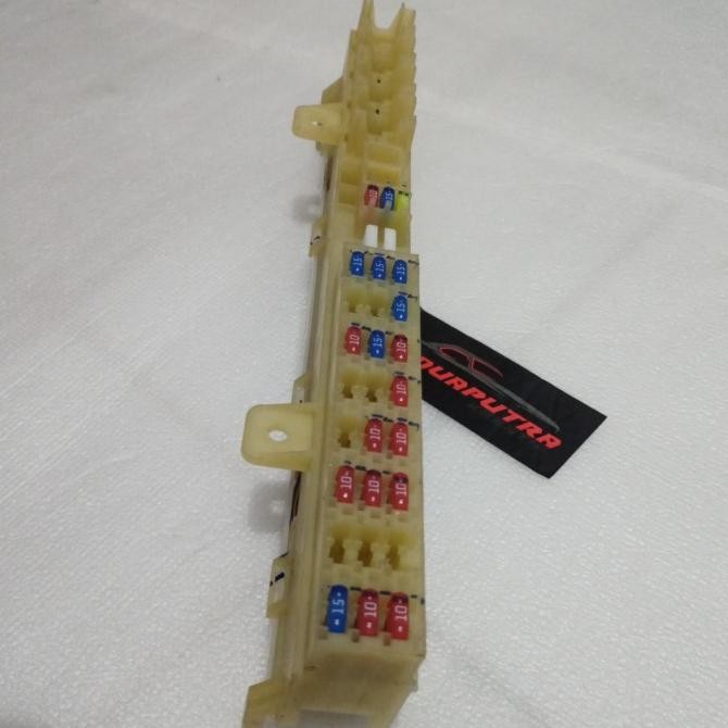 Box sekring fuse box sikring isuzu Elf ELF NHR NKR turbo original