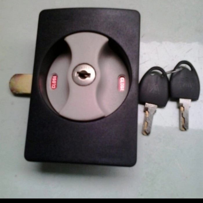 

KUNCI LION LEMARI ARSIP L33