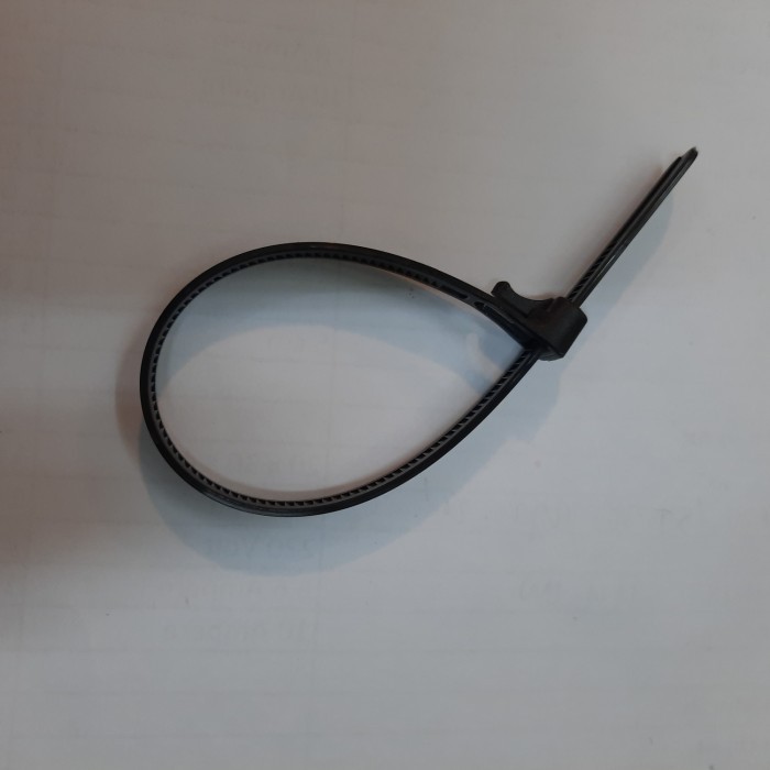 

KABEL TIES GIANLOCK 30CM BISA DI BUKA KEMBALI ( RELEASABLE TIES )