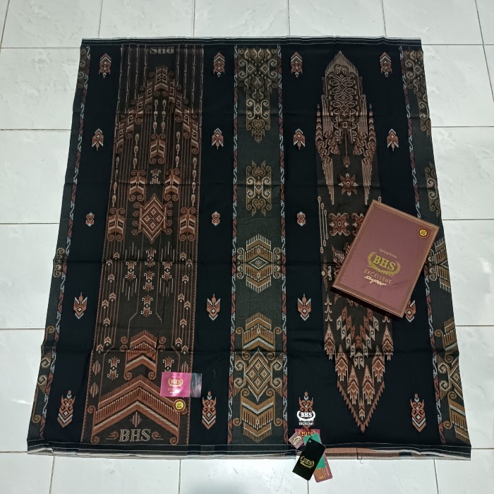 SARUNG BHS GOLD EXCELLENT HITAM