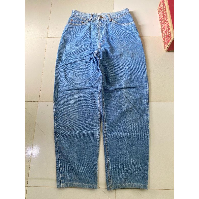 Baggy blue jeans by lea