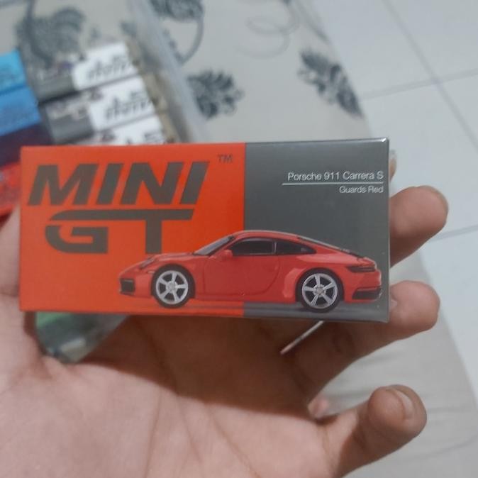 Mini GT 1/64 Porsche 911 Carrera S Guards Red