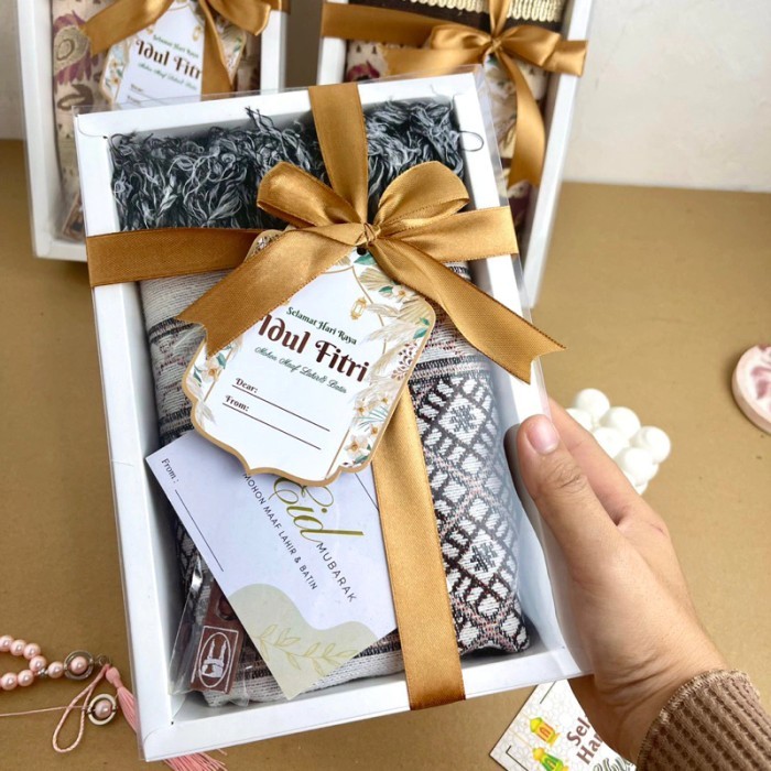 

hampers sajadah premium / Hampers Lebaran / Hampers Lebaran Idul Fitri