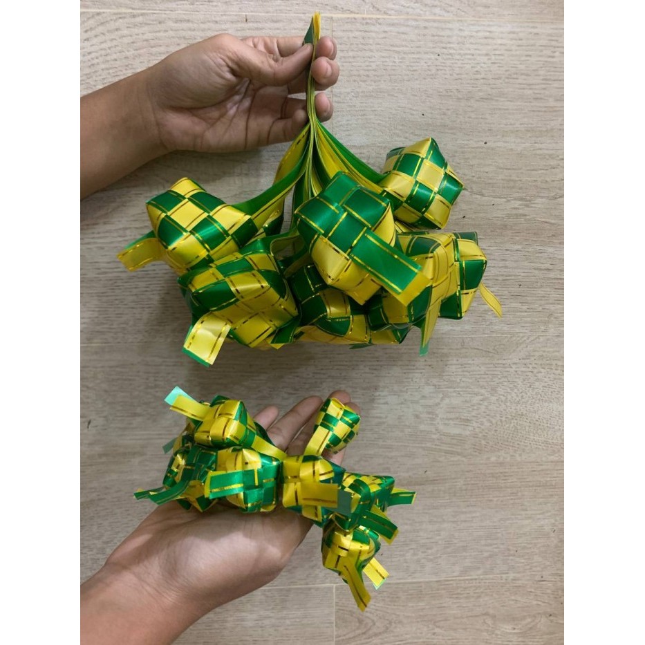 

ketupat mini hiasan lebaran parsel ramadhan idul fitri ukuran 4 cm
