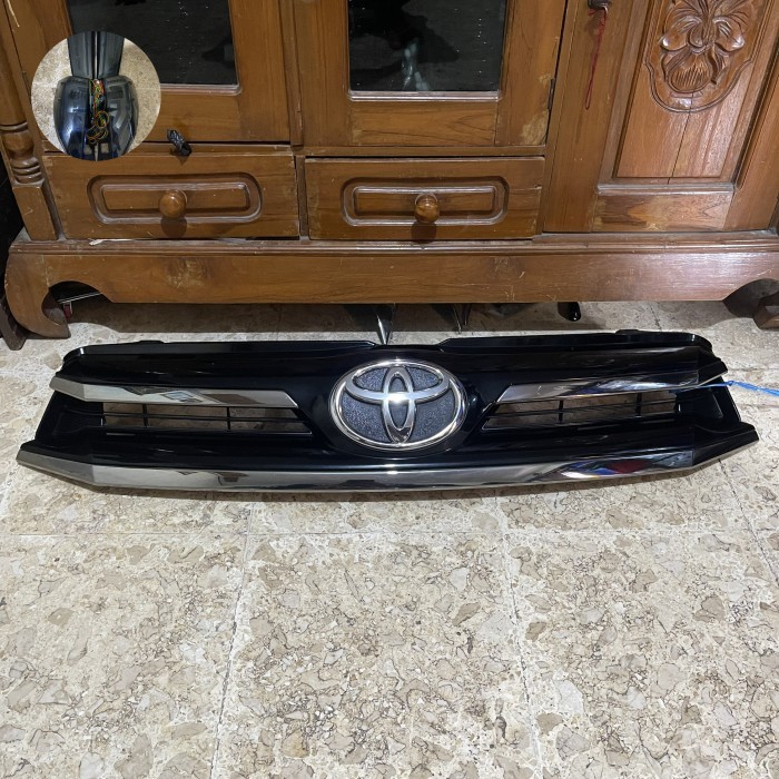 Grill Innova Reborn Venturer 2016-2020 Original