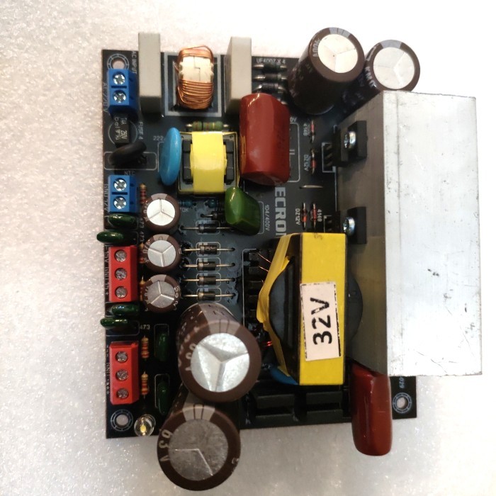 TRAFO SMPS SWITCHING 6A CT 32V EXTRA 1.5A CT15V &0-12V